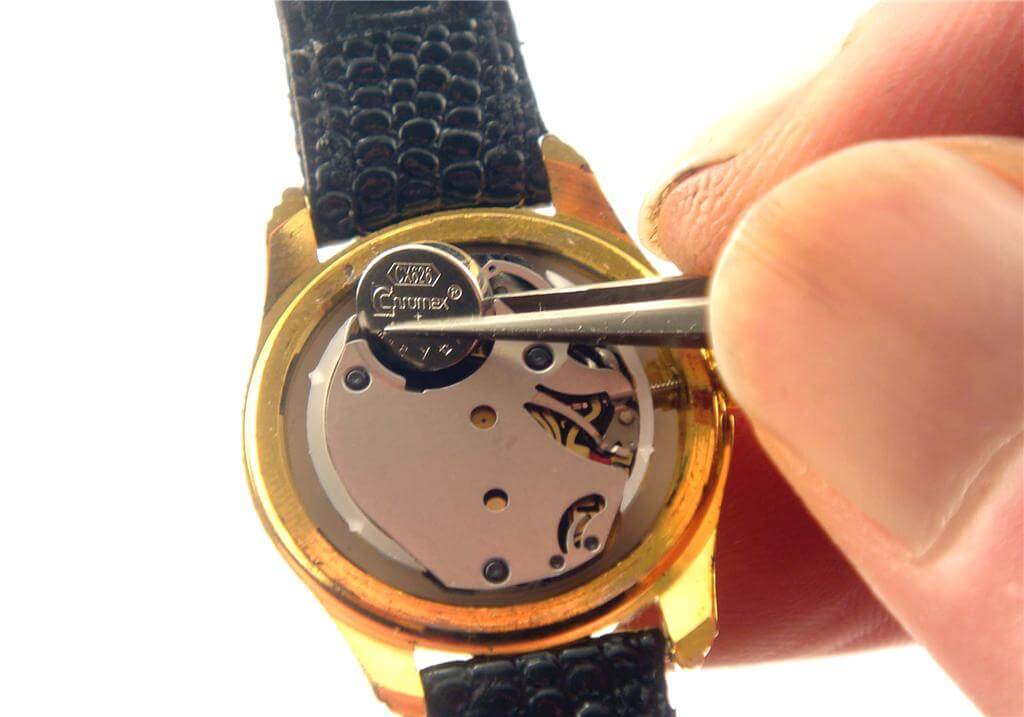 Watch battery replacement from Speedy Prints Saltash